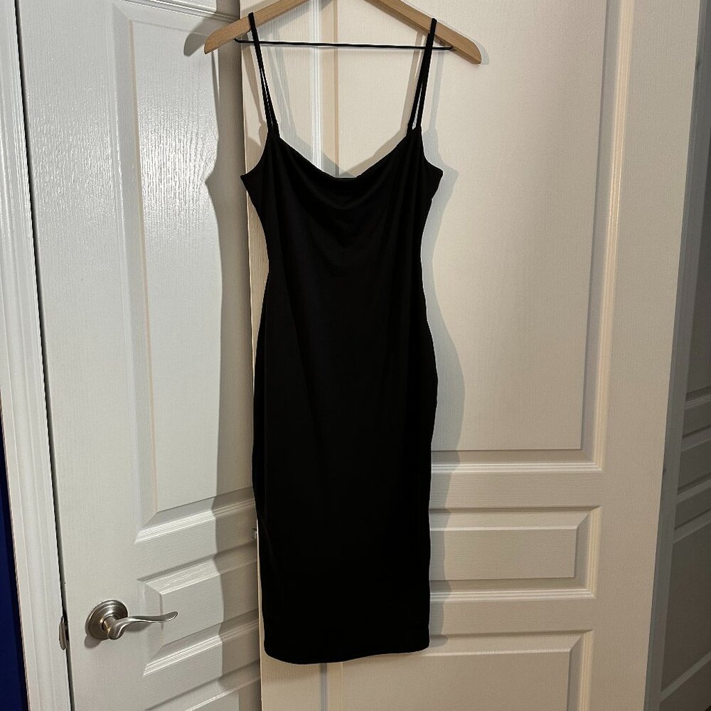 EUC - Naked Wardrobe - The NW Sultry Sheath Dress - Black - Size Large